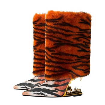 2023 Naujas tigro dantų formos kulnas Tigro raštas Didelės moterys Trumpi batai Moteriški batai Smailus pirštas Aukštakulniai Šauni moteriška avalynė