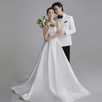 Korėjos vestuvių fotografija 2023 Nauja nuotaka Paprasta atmosfera Nuvalykite krūtinę Iš marlės Satino pasveikinimo suknelė Lengvas traukinys